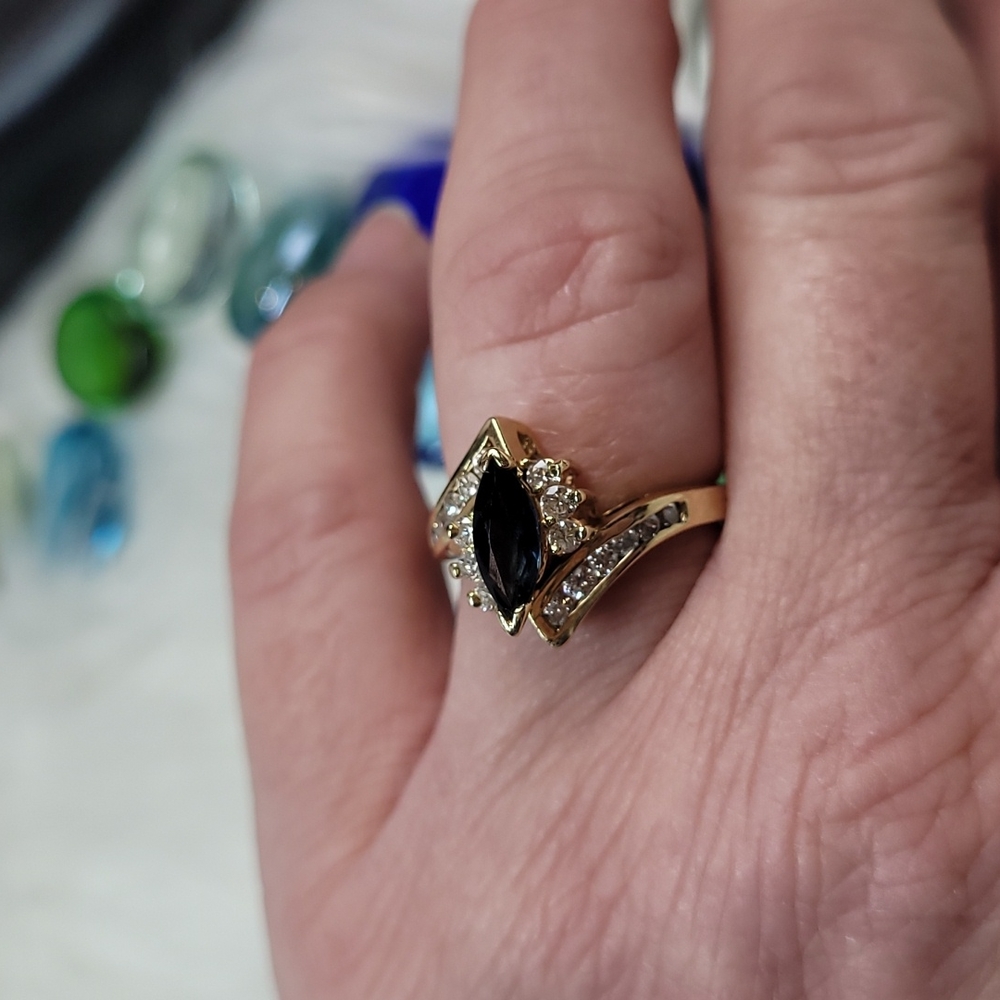 14KT YELLOW GOLD BLUE MARQUIS CUT SAPPHIRE AND DIAMOND RING - Picture 7 of 12